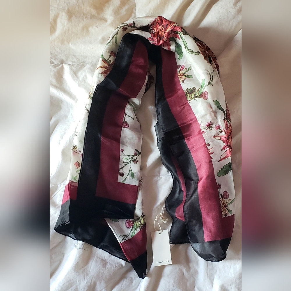 Chan Luu 100% Silk scarf NWT Red Black Floral